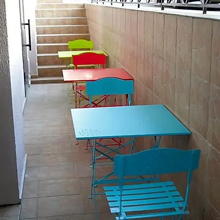 بيت شباب Le Reve