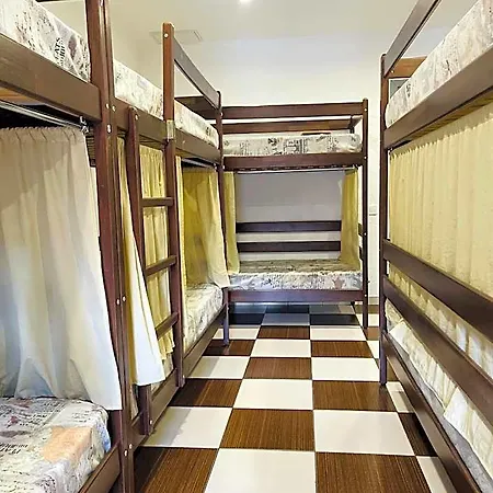 Hostel Le Reve *